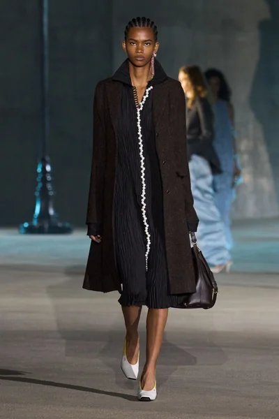 Look 35
